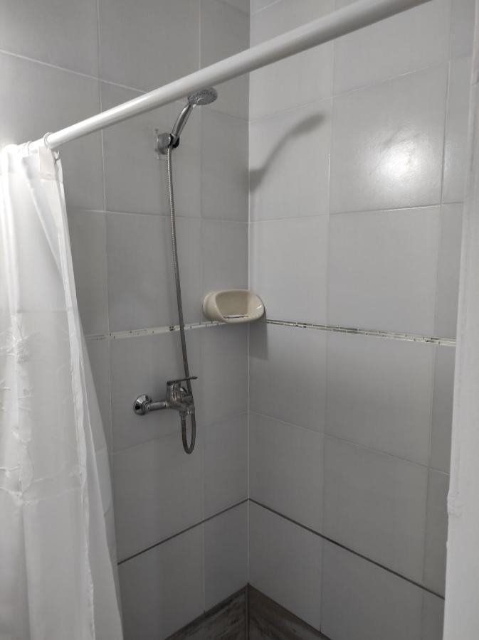 Ezeiza 1 Nuestro Lugar A 15 Minutos Del Aeropuerto Tranfer Opcional Desde Y Al Aeropuerto De Ezeiza Las 24 Horas Pet Friendly Bagian luar foto