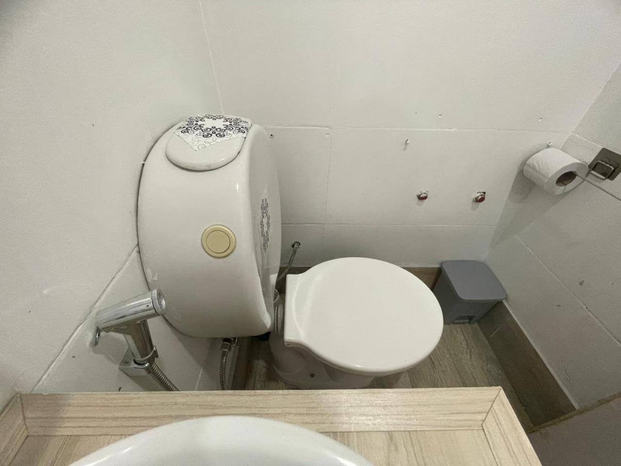 Ezeiza 1 Nuestro Lugar A 15 Minutos Del Aeropuerto Tranfer Opcional Desde Y Al Aeropuerto De Ezeiza Las 24 Horas Pet Friendly Bagian luar foto