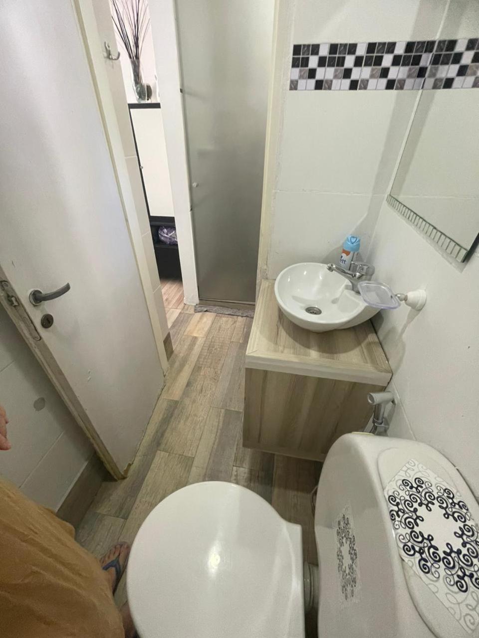 Ezeiza 1 Nuestro Lugar A 15 Minutos Del Aeropuerto Tranfer Opcional Desde Y Al Aeropuerto De Ezeiza Las 24 Horas Pet Friendly Bagian luar foto
